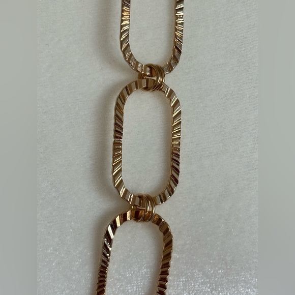 🔥NWOT 18k Gold Plating Necklace Stainless Steel Base Waterproof Tarnish-Free - Picture 6 of 8